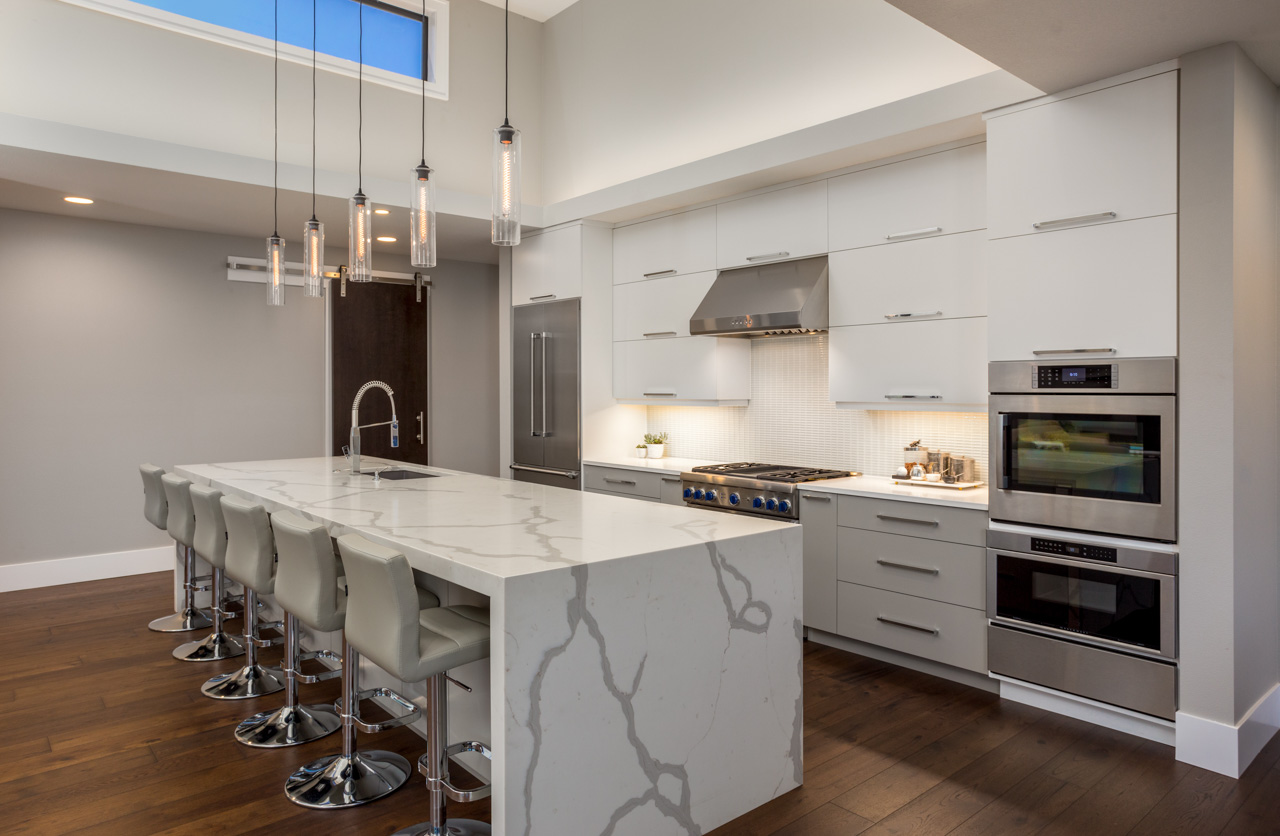 ridge-view-millwork-custom-kitchen-cabinetry-ideas-inspiration_modern-0015