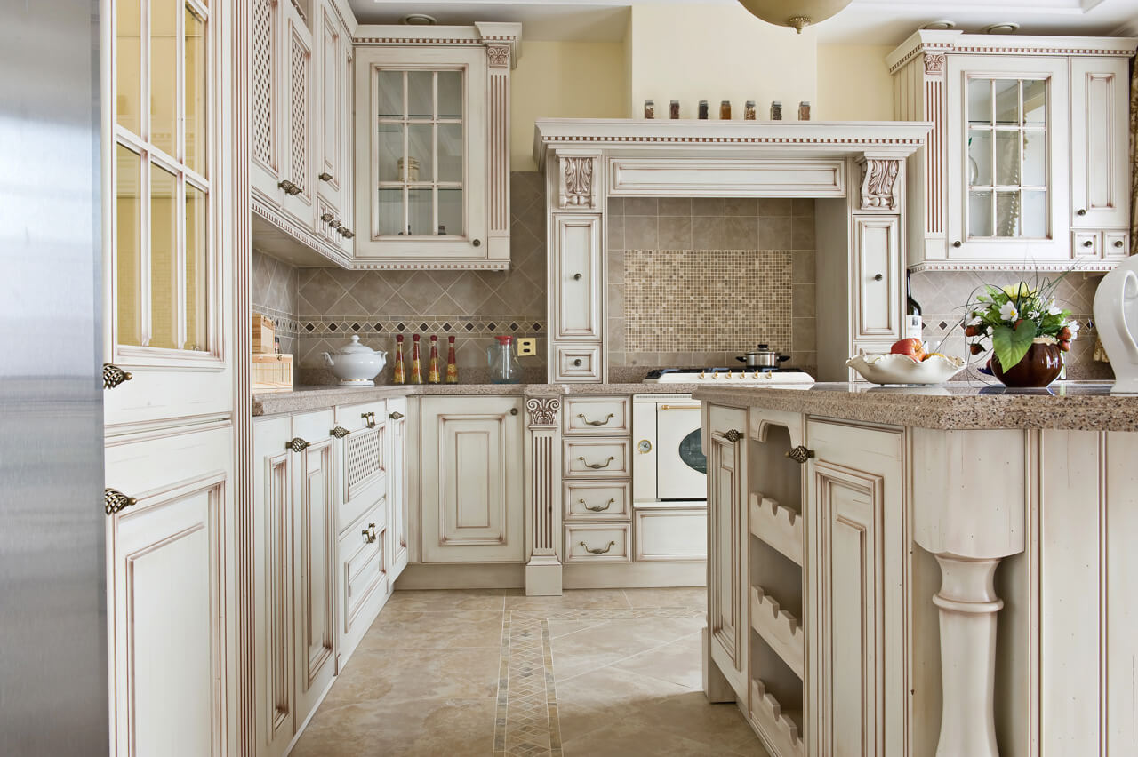 ridge-view-millwork-custom-kitchen-cabinetry-ideas-inspiration_traditional-0006